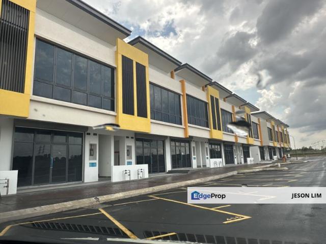 Shop for rent in Alam Impian, Selangor