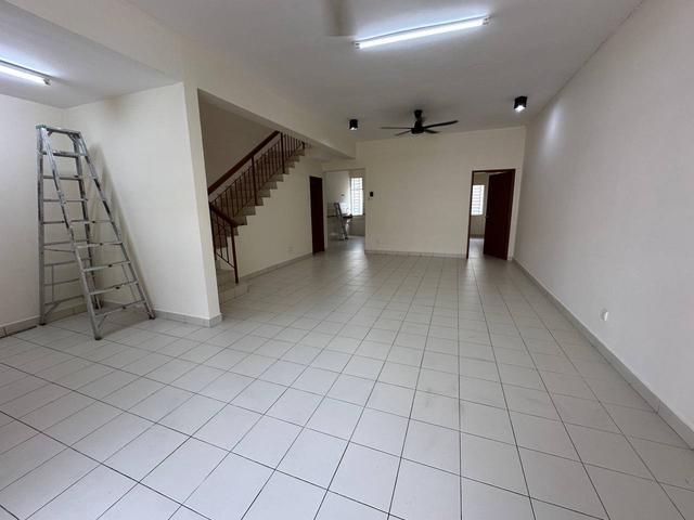 Terraced House for rent in Petaling, Alam Impian