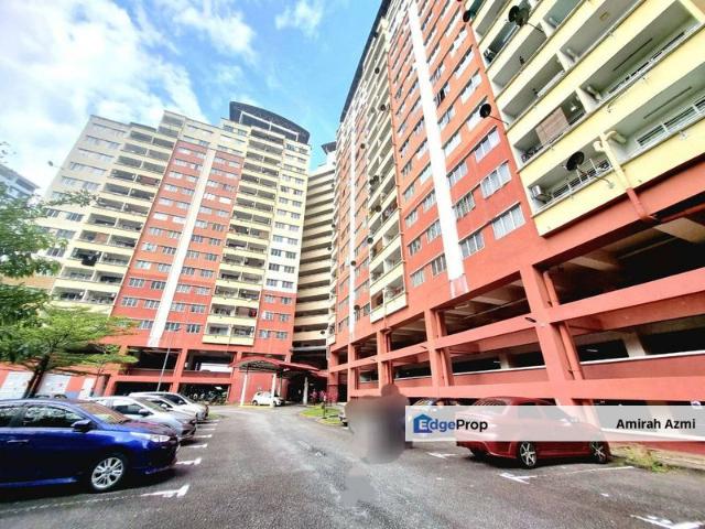 Condominium for sale in Petaling, Alam Impian