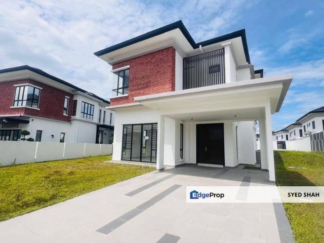 House for sale in Kuching