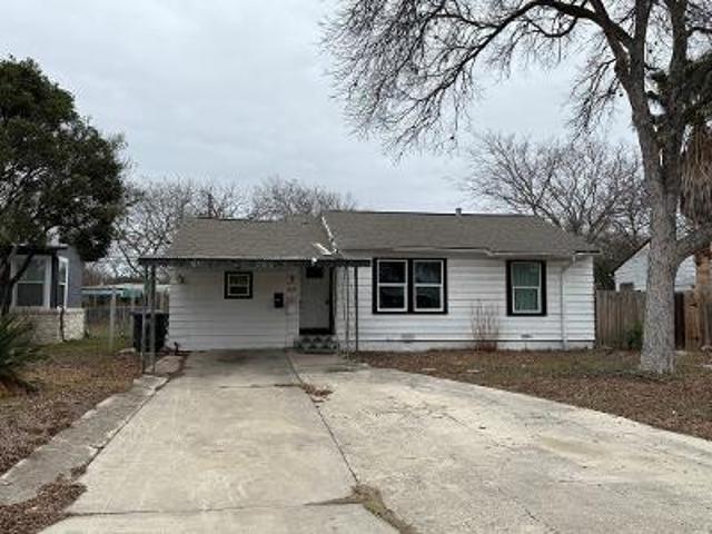 House for sale in San Antonio