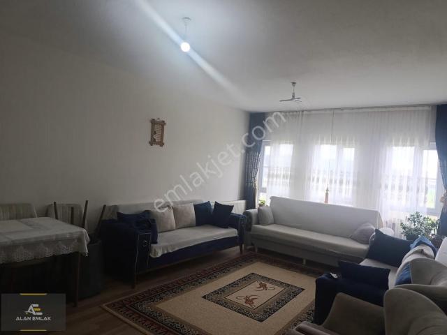 Ladik, Samsun içerisinde satılık mülk