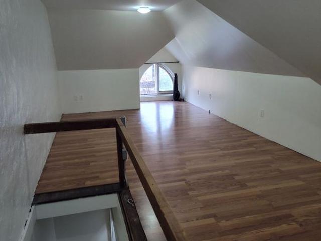 House for rent in Ancaster, Ontario