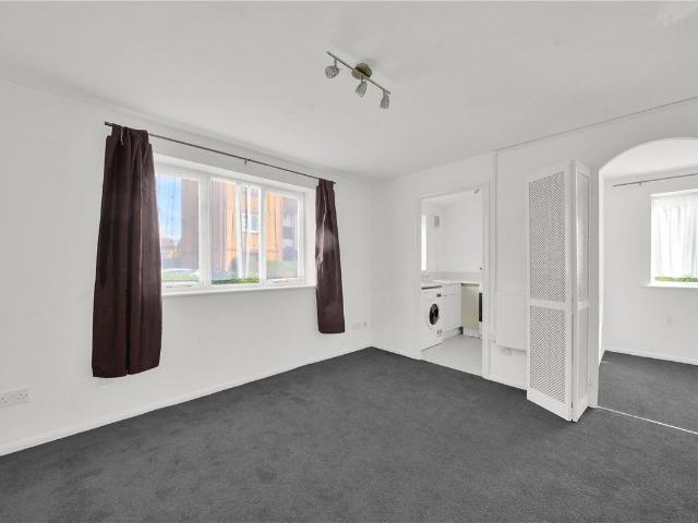 Studio for rent in Mill Meads, Greater London