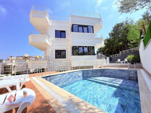 Çarşı Mahallesi, Alanya içerisinde satılık Bina