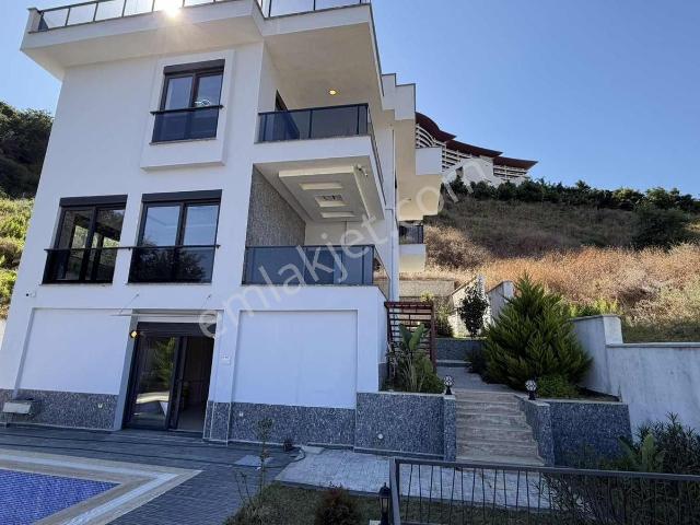 Alanya içerisinde satılık Villa