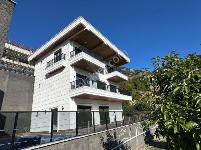 Alanya, Antalya içerisinde satılık Villa