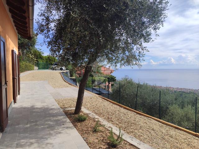 Villa Indipendente in affitto a Alassio, Liguria