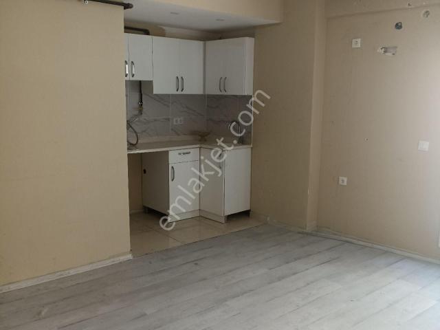 Karşiyaka, İzmir içerisinde kiralık mülk