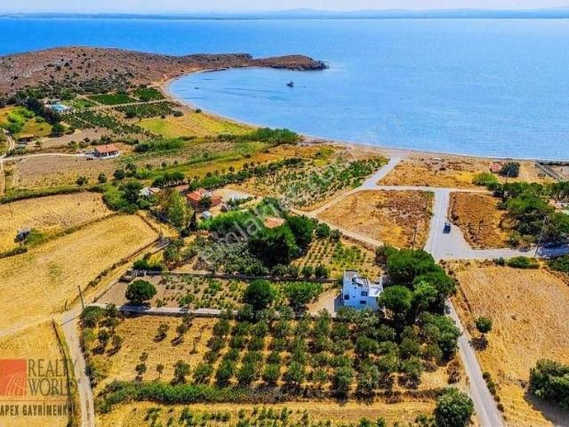 Bozcaada içerisinde satılık Villa