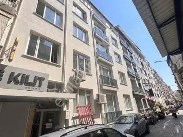 Alaybey Mahallesi, Karşıyaka içerisinde satılık mülk
