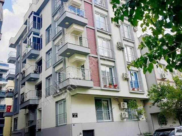 Bahçelievler Mahallesi, Karşıyaka içerisinde satılık mülk