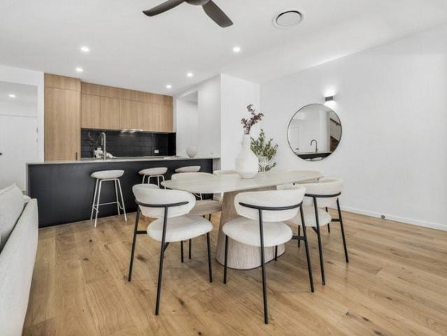 Townhouse for rent in Toombul, Queensland