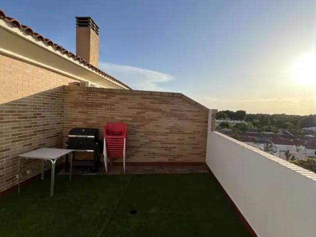 Apartamento en alquiler en Distrito 5, Albacete