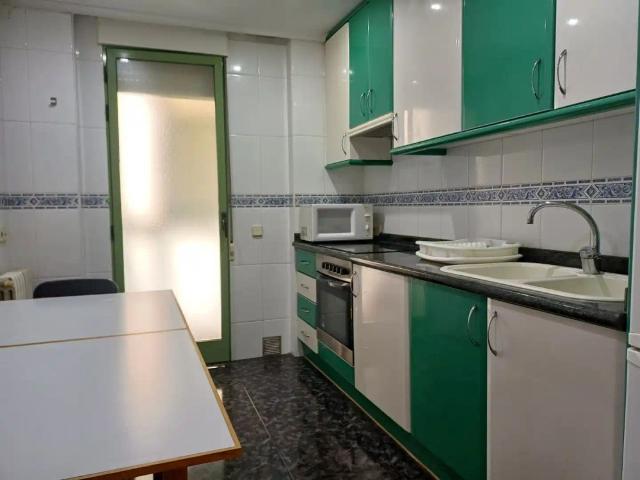 Apartamento en alquiler en Centro, Albacete