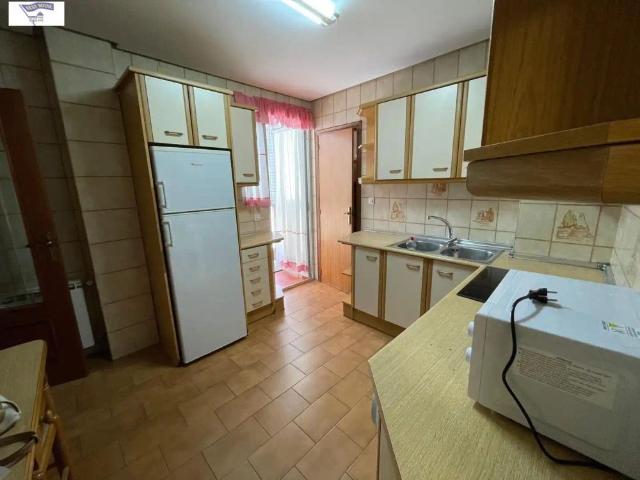 Apartamento en alquiler en Distrito 3, Albacete