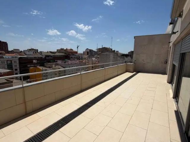 Apartamento en alquiler en Centro, Albacete
