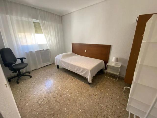 Apartamento en alquiler en Distrito 2, Albacete