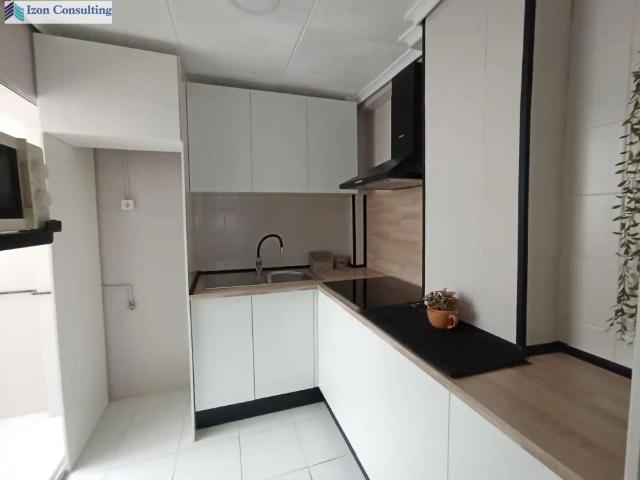 Apartamento en alquiler en Distrito 4, Albacete