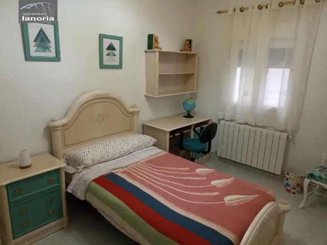 Apartamento en alquiler en Distrito 5, Albacete
