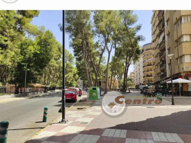 Apartamento en alquiler en Distrito 3, Albacete