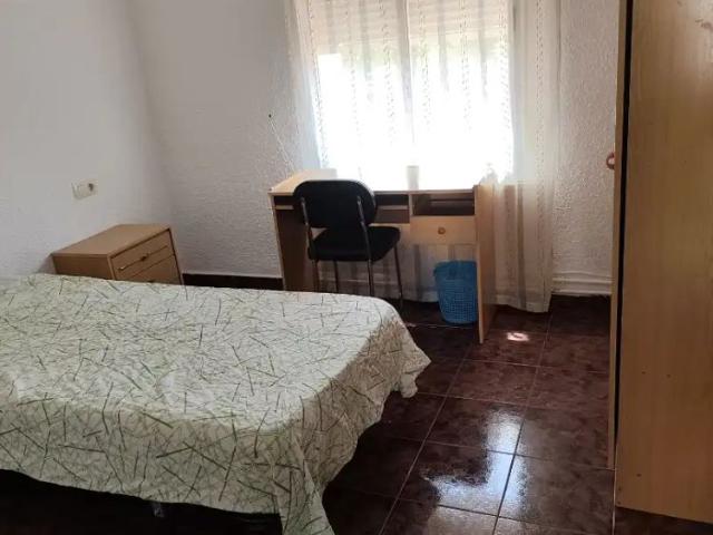 Apartamento en alquiler en Distrito 3, Albacete