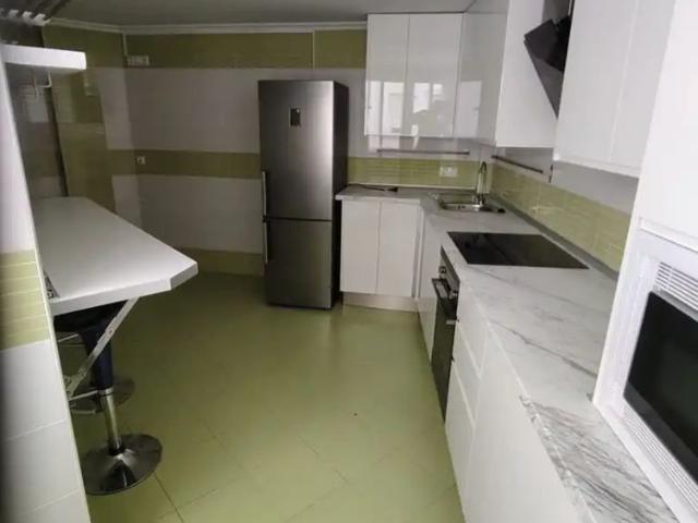 Apartamento en alquiler en Distrito 5, Albacete