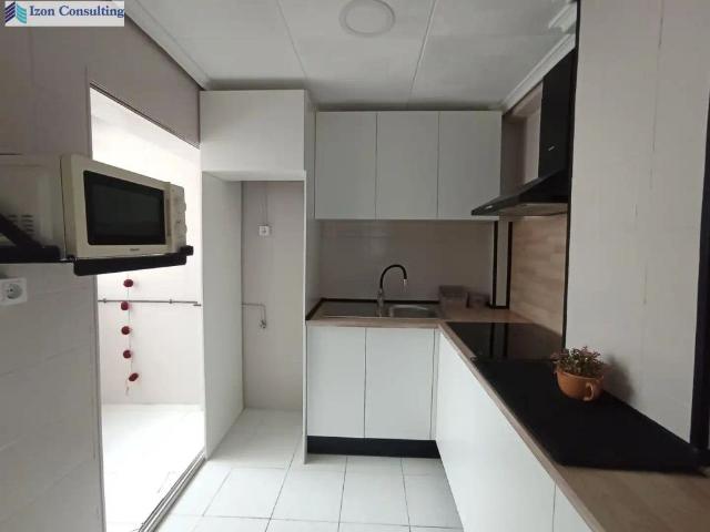Apartamento en alquiler en Distrito 4, Albacete