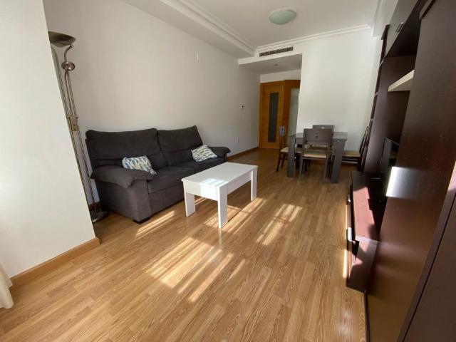 Apartamento en alquiler en Centro, Albacete