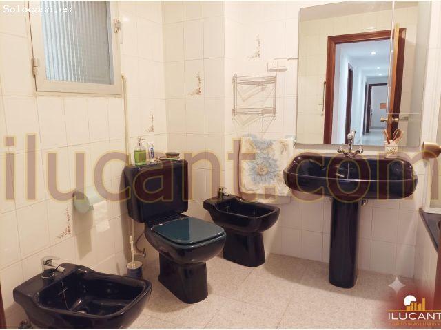 Casa en venta en Barrio del Pino, Hellín