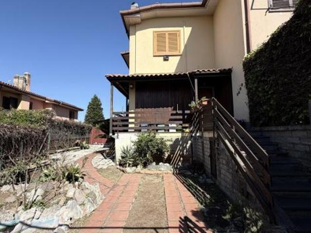 Villa Indipendente in vendita a Roma Capitale, Lazio