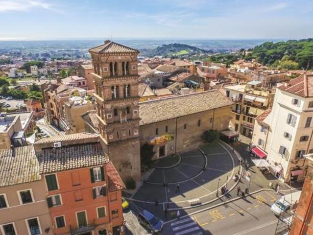 Locale Commerciale in affitto a Roma Capitale, Lazio