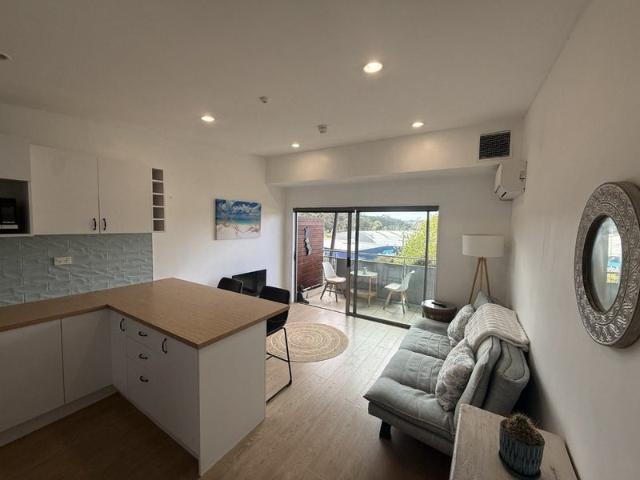 Apartment for rent in Paremoremo, Oroua County