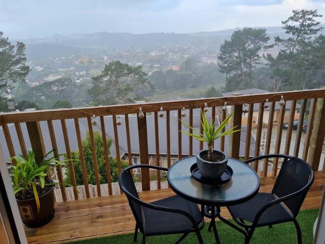 Apartment for rent in Paremoremo, Oroua County