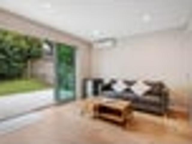 Apartment for rent in Greenhithe, Upper Harbour