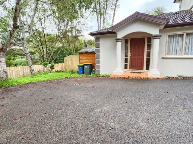 House for rent in Paremoremo, Oroua County