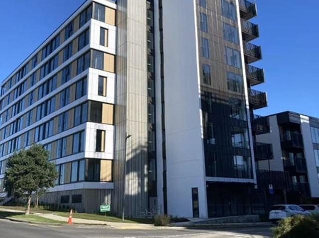 Apartment for rent in Paremoremo, Oroua County