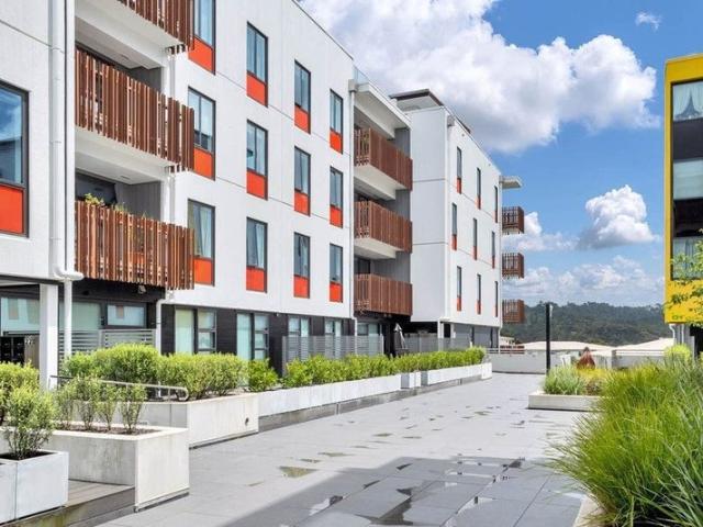 Apartment for rent in Paremoremo, Oroua County
