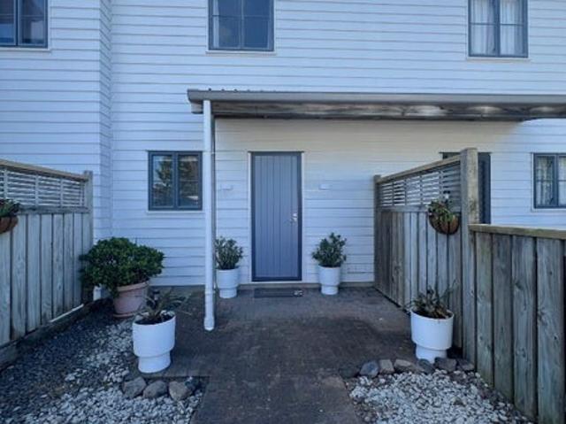 House for rent in Wairau Valley