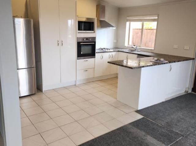 Apartment for rent in Wairau Valley