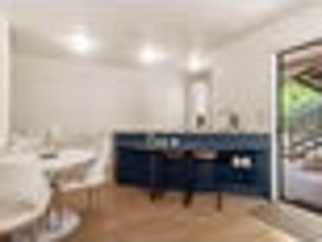 Apartment for rent in Paremoremo, Oroua County