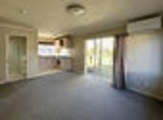 Apartment for rent in Paremoremo, Oroua County