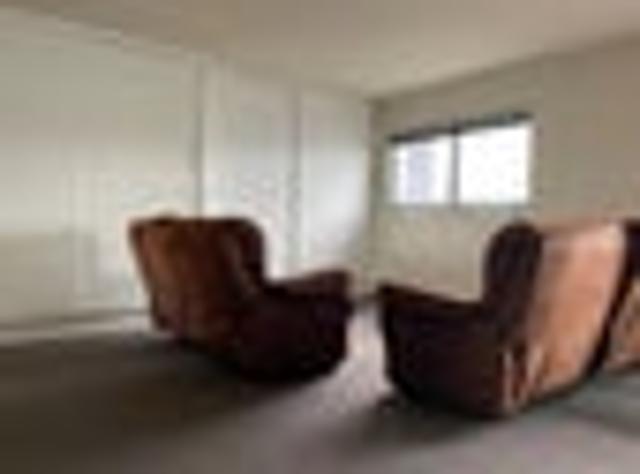 Townhouse for rent in Paremoremo, Oroua County