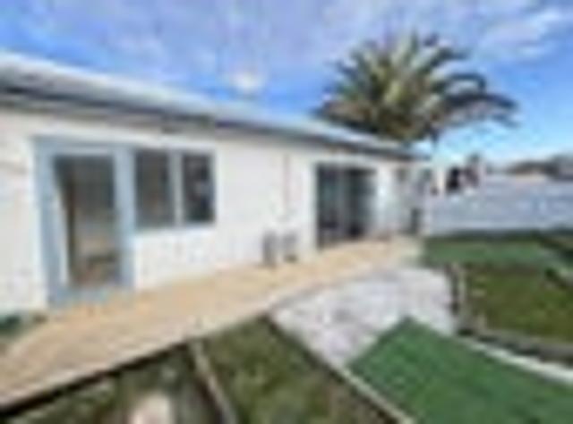 House for rent in Paremoremo, Oroua County