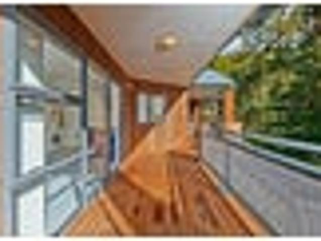 Apartment for rent in Paremoremo, Oroua County