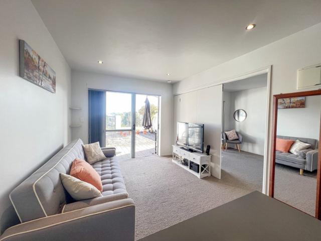 Apartment for rent in Wairau Valley