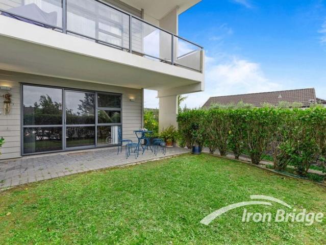 Apartment for rent in Paremoremo, Oroua County