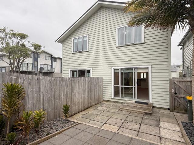 House for rent in Oteha, Upper Harbour