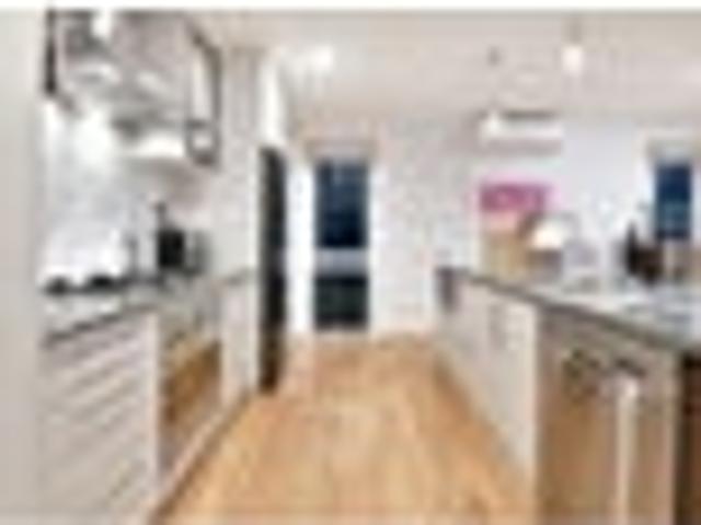 House for rent in Paremoremo