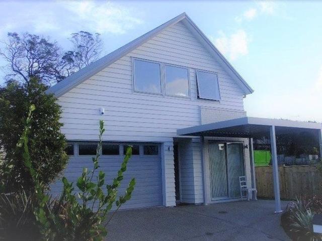 House for rent in Paremoremo, Oroua County